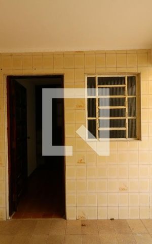 Casa à venda com 200m², 3 quartos e 2 vagasÁrea de Serviço