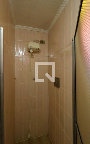 Casa à venda com 200m², 3 quartos e 2 vagasBanheiro