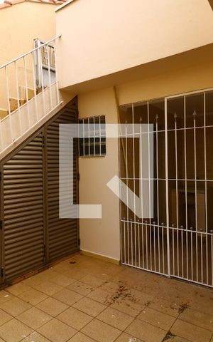Casa à venda com 200m², 3 quartos e 2 vagasQuintal