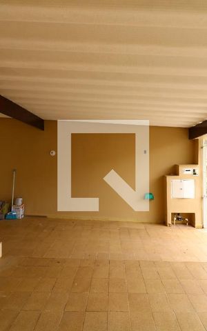 Casa à venda com 200m², 3 quartos e 2 vagasGaragem