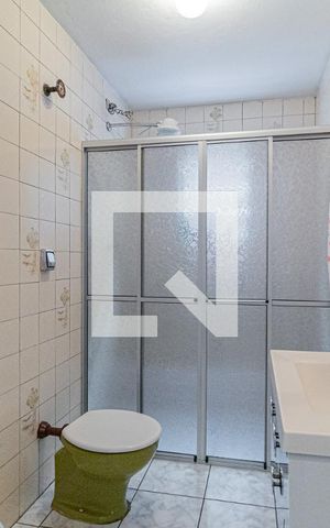 Casa à venda com 200m², 3 quartos e 3 vagasBanheiro 2