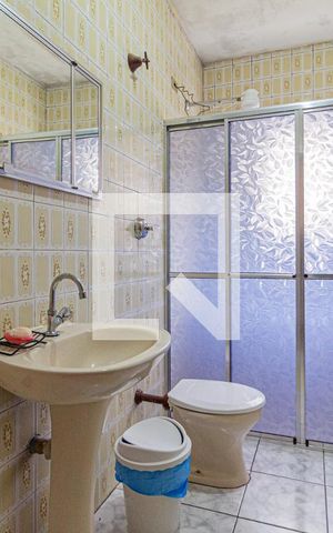 Casa à venda com 200m², 3 quartos e 3 vagasBanheiro 1