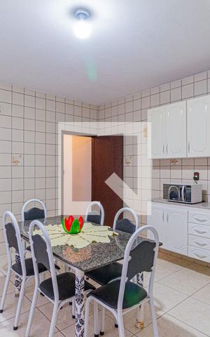 Casa à venda com 200m², 3 quartos e 3 vagasCozinha