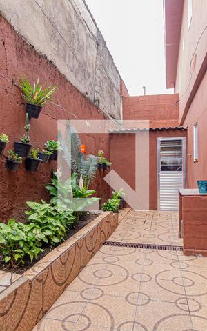 Casa à venda com 200m², 3 quartos e 3 vagasQuintal