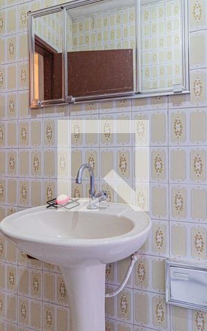 Casa à venda com 200m², 3 quartos e 3 vagasBanheiro 1