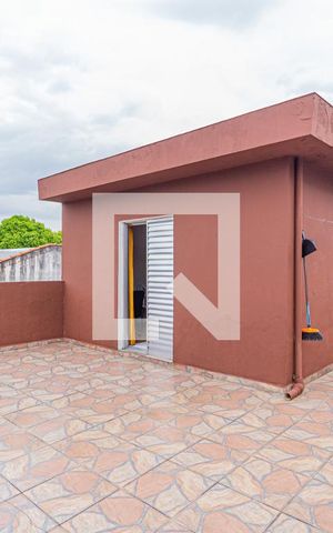 Casa à venda com 200m², 3 quartos e 3 vagasSacada do quarto 3