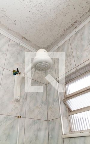 Casa à venda com 80m², 3 quartos e 2 vagasBanheiro 2