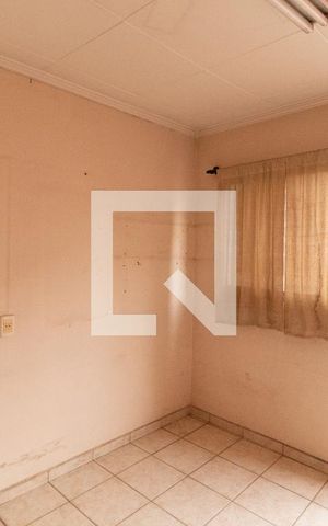 Casa à venda com 80m², 3 quartos e 2 vagasQuarto 3