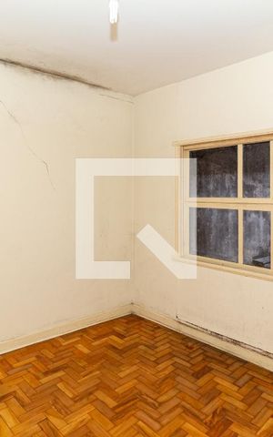 Casa à venda com 80m², 3 quartos e 2 vagasQuarto 2