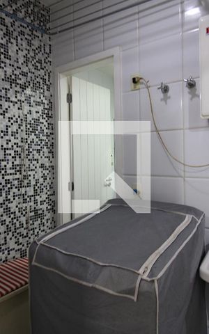 Casa de condomínio à venda com 160m², 3 quartos e 3 vagasÁrea de Serviço