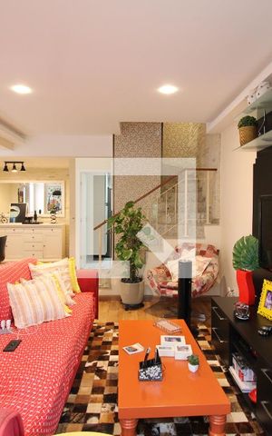 Casa de condomínio à venda com 160m², 3 quartos e 3 vagasSala