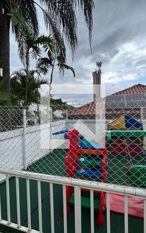 Casa de condomínio à venda com 160m², 3 quartos e 3 vagas Casa de condomínio à venda com 160m², 3 quartos e 3 vagasÁrea comum - Playground