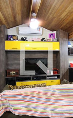 Casa de condomínio à venda com 160m², 3 quartos e 3 vagasSalão 3º