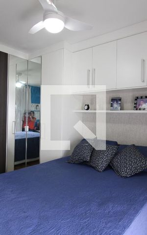 Casa de condomínio à venda com 160m², 3 quartos e 3 vagasQuarto 2 - Suíte
