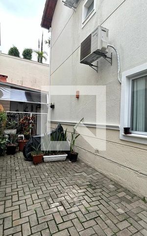 Casa de condomínio à venda com 160m², 3 quartos e 3 vagas Casa de condomínio à venda com 160m², 3 quartos e 3 vagasGaragem