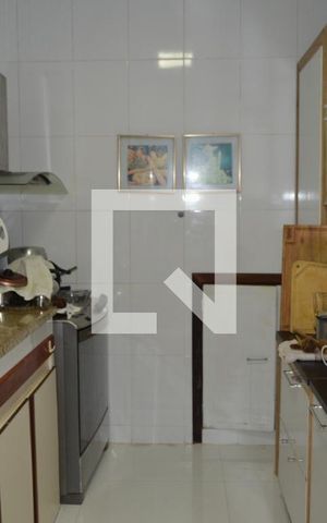 Casa à venda com 350m², 4 quartos e 2 vagasCozinha