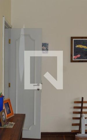 Casa à venda com 350m², 4 quartos e 2 vagasSuíte 1