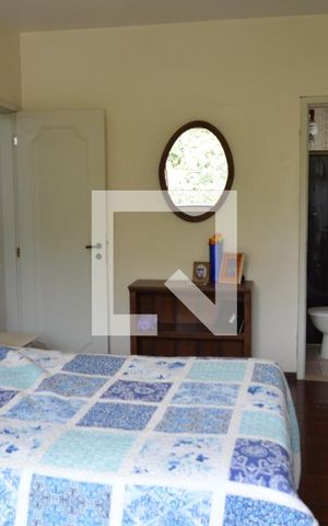 Casa à venda com 350m², 4 quartos e 2 vagasSuíte 1