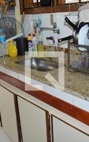 Casa à venda com 350m², 4 quartos e 2 vagasCozinha