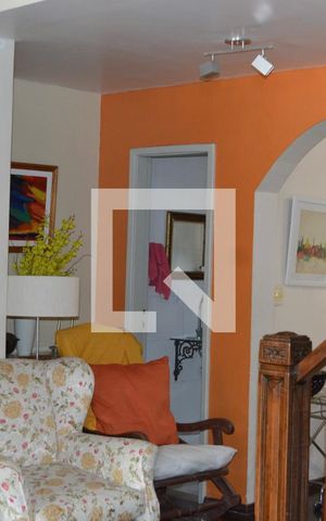Casa à venda com 350m², 4 quartos e 2 vagasSala