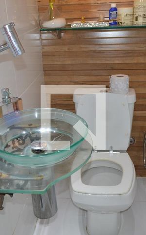 Casa à venda com 350m², 4 quartos e 2 vagasLavabo da sala