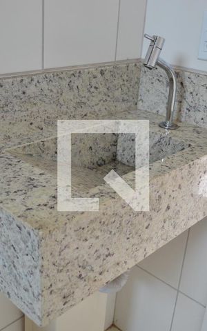 Apartamento para alugar com 49m², 2 quartos e 1 vagaDETALHE DO BANHEIRO