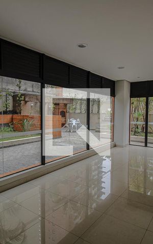 Apartamento à venda com 196m², 4 quartos e 3 vagas Apartamento à venda com 196m², 4 quartos e 3 vagasÁrea comum - Salão de festas