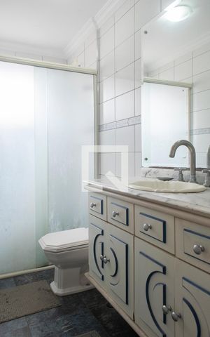 Apartamento à venda com 104m², 2 quartos e 2 vagas Apartamento à venda com 104m², 2 quartos e 2 vagasBanheiro