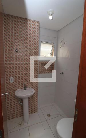 Apartamento para alugar com 60m², 2 quartos e sem vagaBanheiro