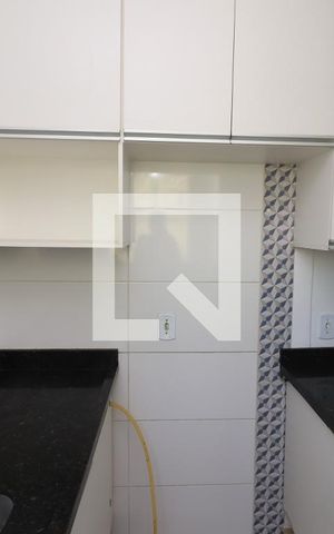 Apartamento para alugar com 60m², 2 quartos e sem vagaCozinha e Área de Serviço