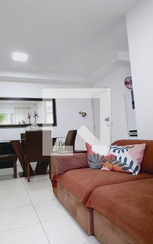 Apartamento à venda com 67m², 3 quartos e 1 vaga Apartamento à venda com 67m², 3 quartos e 1 vagaSala