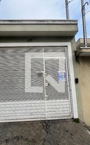 Casa para alugar com 152m², 3 quartos e 2 vagasFachada