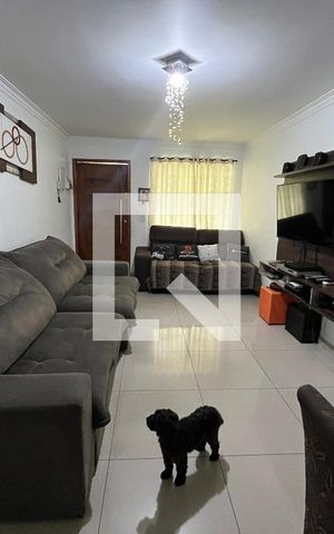 Casa para alugar com 152m², 3 quartos e 2 vagasSala