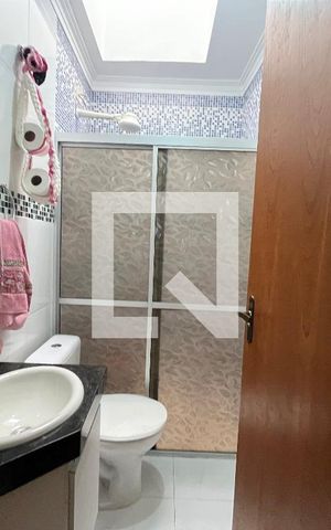 Casa para alugar com 152m², 3 quartos e 2 vagasBanheiro 1