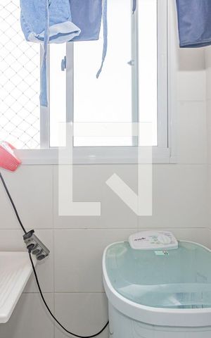 Apartamento à venda com 40m², 2 quartos e 1 vaga Apartamento à venda com 40m², 2 quartos e 1 vagaÁrea de Serviço