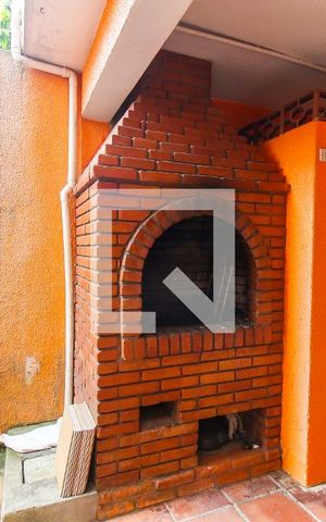 Casa à venda com 45m², 2 quartos e 1 vaga Casa à venda com 45m², 2 quartos e 1 vagaQuintal/Lavanderia