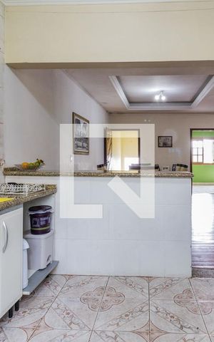 Casa à venda com 260m², 3 quartos e 2 vagas Casa à venda com 260m², 3 quartos e 2 vagasCozinha