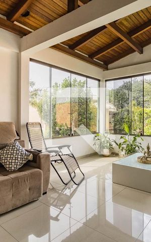 Casa à venda com 260m², 3 quartos e 2 vagas Casa à venda com 260m², 3 quartos e 2 vagasSala 2