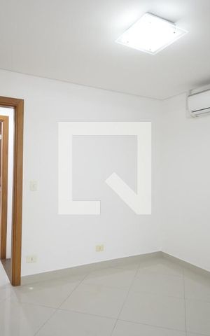 Casa à venda com 158m², 3 quartos e 3 vagasSuíte 2