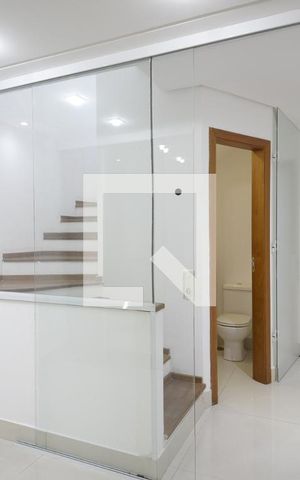 Casa à venda com 158m², 3 quartos e 3 vagasSala