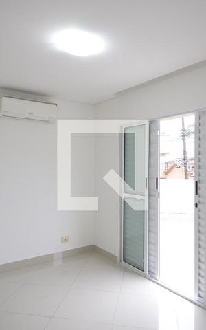 Casa à venda com 158m², 3 quartos e 3 vagasSuíte 3