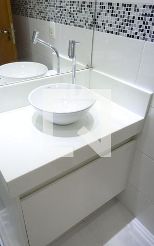 Casa à venda com 158m², 3 quartos e 3 vagasSuíte 2