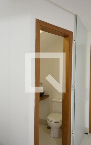 Casa à venda com 158m², 3 quartos e 3 vagasCorredor