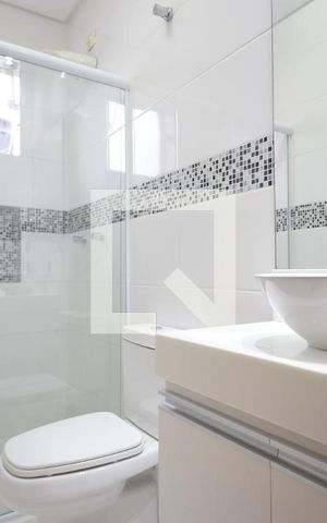 Casa à venda com 158m², 3 quartos e 3 vagasSuíte 1