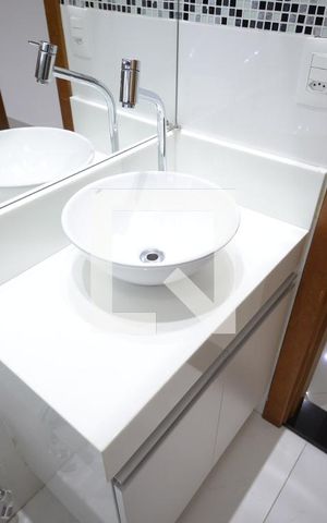 Casa à venda com 158m², 3 quartos e 3 vagasSuíte 1