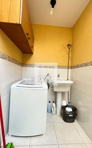 Casa de condomínio à venda com 68m², 2 quartos e 2 vagas Casa de condomínio à venda com 68m², 2 quartos e 2 vagasÁrea de Serviço