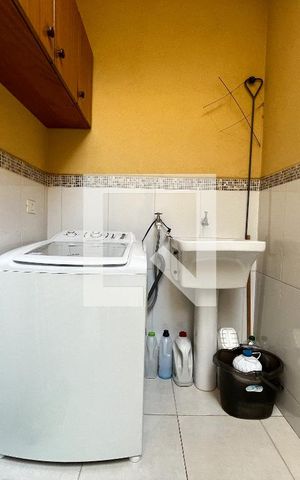 Casa de condomínio à venda com 68m², 2 quartos e 2 vagas Casa de condomínio à venda com 68m², 2 quartos e 2 vagasÁrea de Serviço