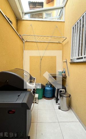 Casa de condomínio à venda com 68m², 2 quartos e 2 vagas Casa de condomínio à venda com 68m², 2 quartos e 2 vagasÁrea de Serviço