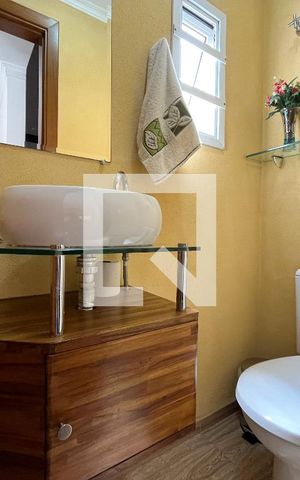 Casa de condomínio à venda com 68m², 2 quartos e 2 vagas Casa de condomínio à venda com 68m², 2 quartos e 2 vagasLavabo