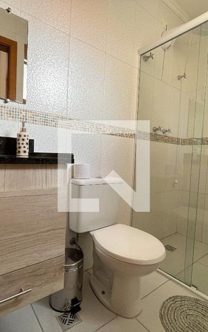 Casa de condomínio à venda com 68m², 2 quartos e 2 vagas Casa de condomínio à venda com 68m², 2 quartos e 2 vagasBanheiro da Suíte 2